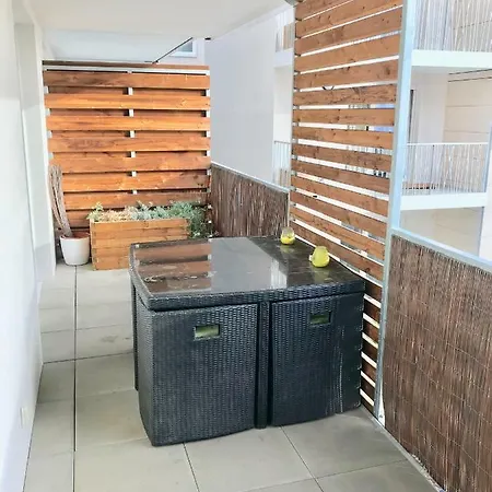 Le T2 Moderne Avec Terrasse Et Parking * ストラスブール