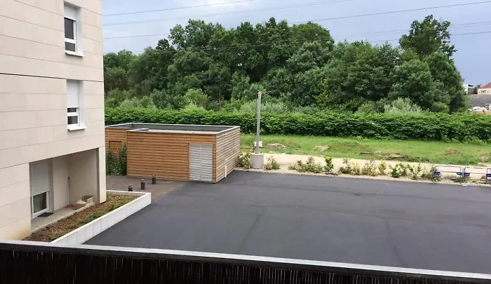 Le T2 Moderne Avec Terrasse Et Parking *