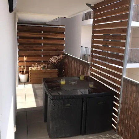 Let2 Moderne Avec Terrasse Et Parking