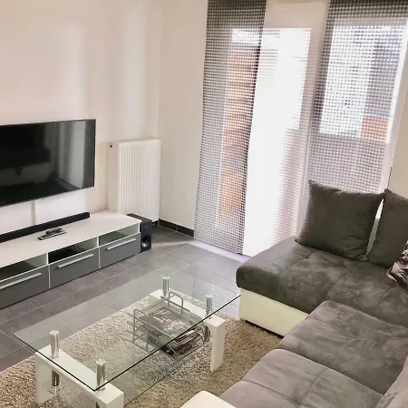Апартаменты Le T2 Moderne Avec Terrasse Et Parking