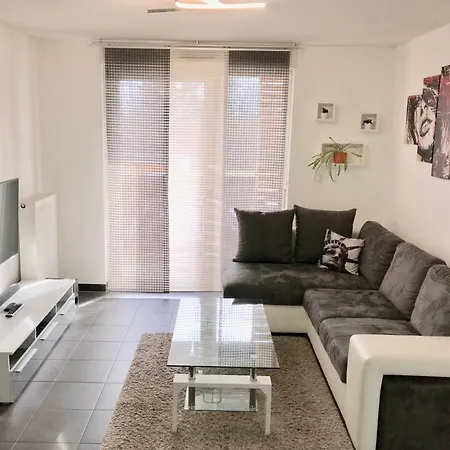 Le T2 Moderne Avec Terrasse Et Parking Апартаменты Страсбург